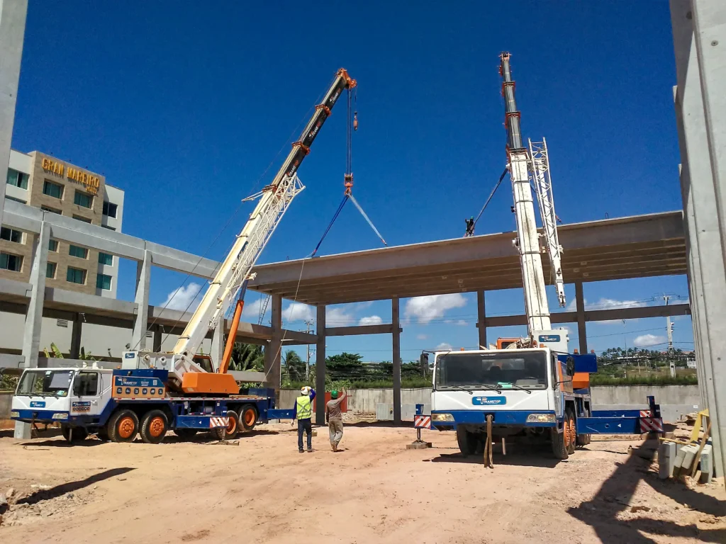 MONTAGEM DE ESTRUTURA PRÉ-FABRICADA GRAN MAREIRO
